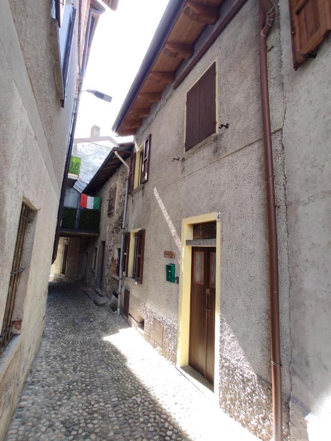 La Casa A Chiocciola Between Lake And Mountains เลียร์นา ภายนอก รูปภาพ